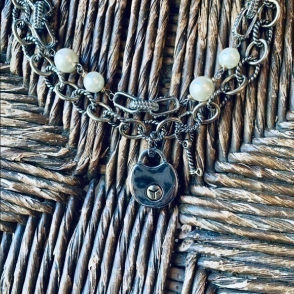 ✨✨Rope Silver and Gold Tone Chain Lock and Key 🔐 Pendant Necklaces ✨ - Picture 5 of 11